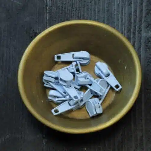 Zipper für Endlos Reißverschluss 3mm und 5 mm Hellblau
