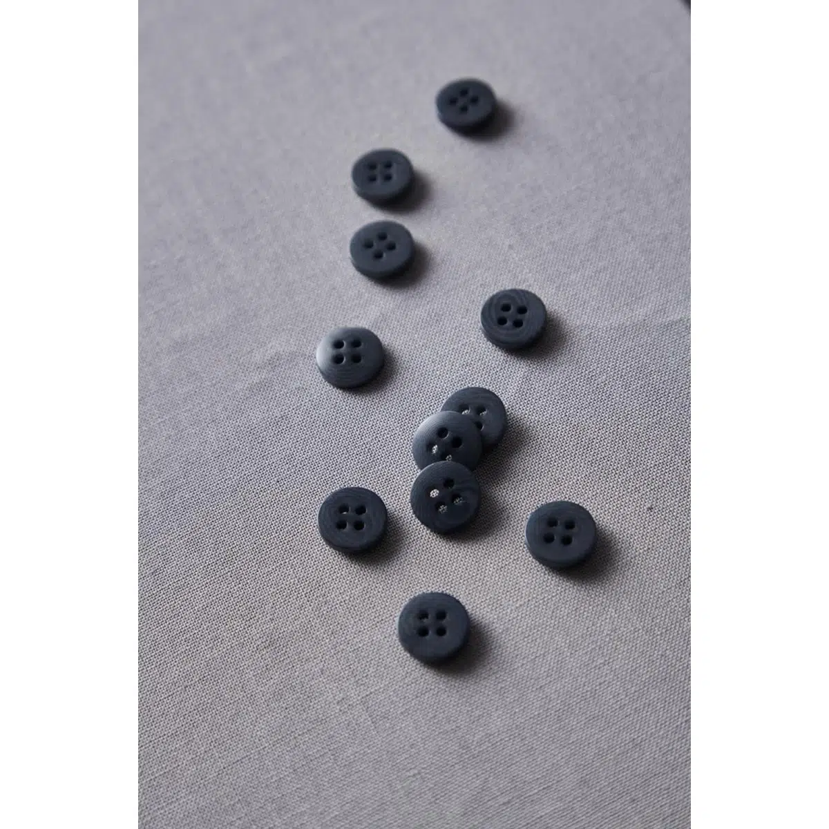 Nachhaltige Blaze Corozo Knöpfe aus Corozonuss, umweltfreundlich und biologisch abbaubar, von Mind the Maker 4 Loch Stoffgeschäft bochum DIY nähen