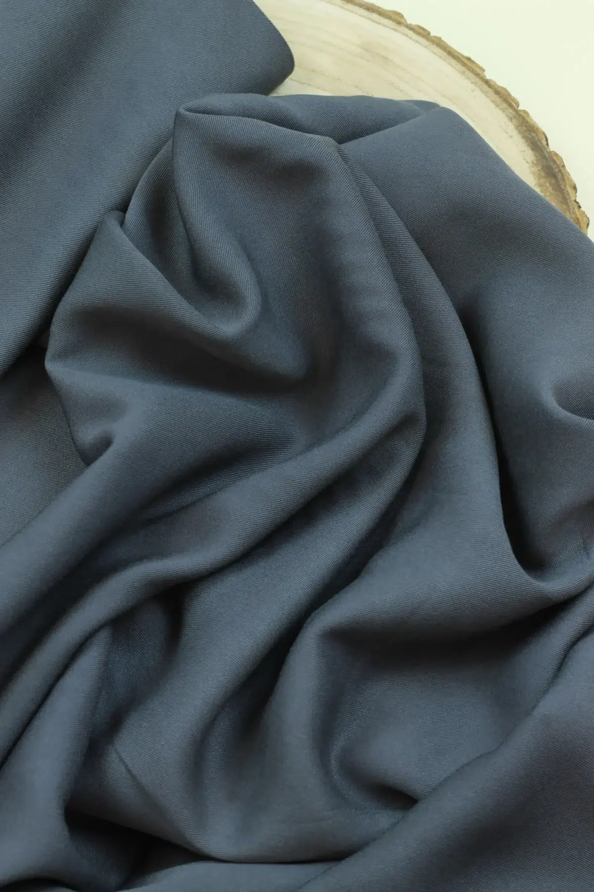Fließender Viskose-Twill Stoff Meterware, perfekt für DIY-Kleidung und Sommerkleidung, Stoffe Bochum, Elsbeth & Ich, Stoffgeschäft; uni Anthrazit