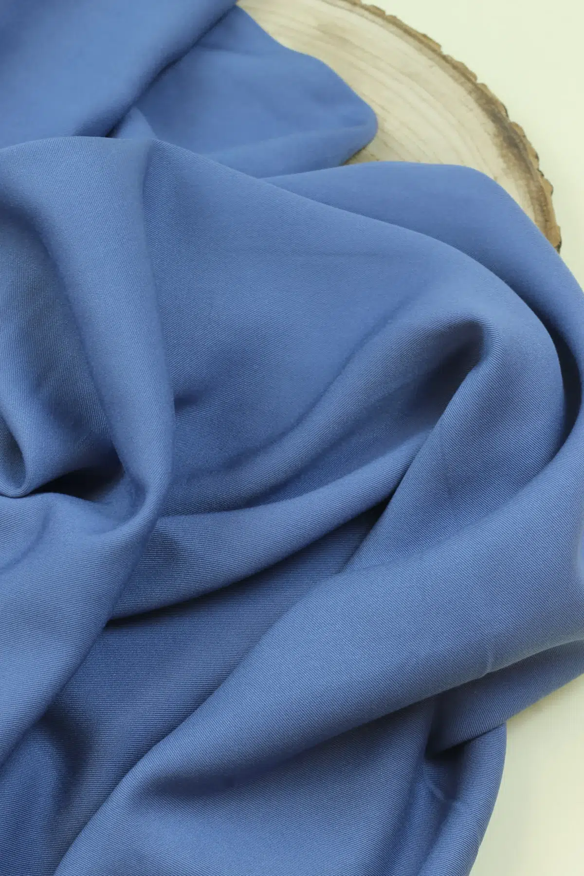 Fließender Viskose-Twill Stoff Meterware, perfekt für DIY-Kleidung und Sommerkleidung, Stoffe Bochum, Elsbeth & Ich, Stoffgeschäft; uni jeans