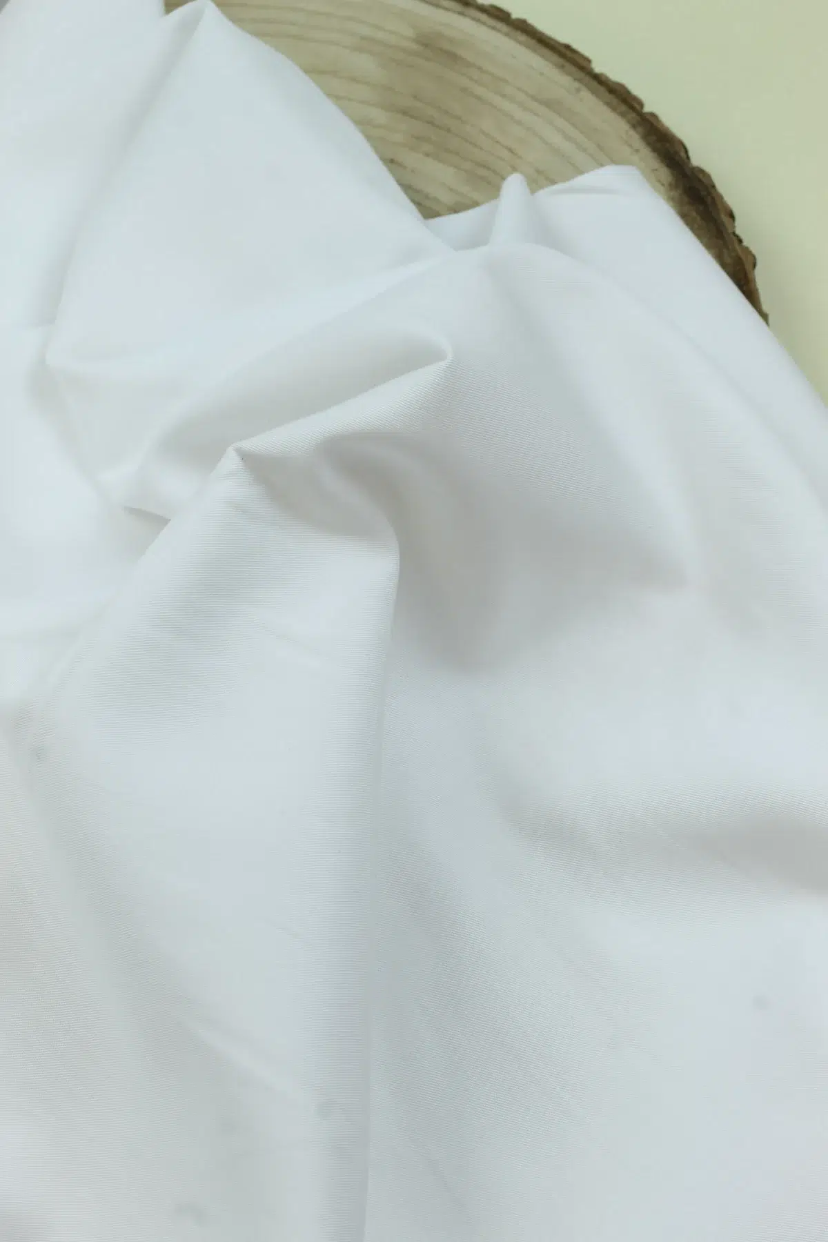 Fließender Baumwoll-/Tencel Stoff Meterware, perfekt für DIY-Kleidung und Sommerkleidung, Stoffe Bochum, Elsbeth & Ich, Stoffgeschäft; uni Ecru