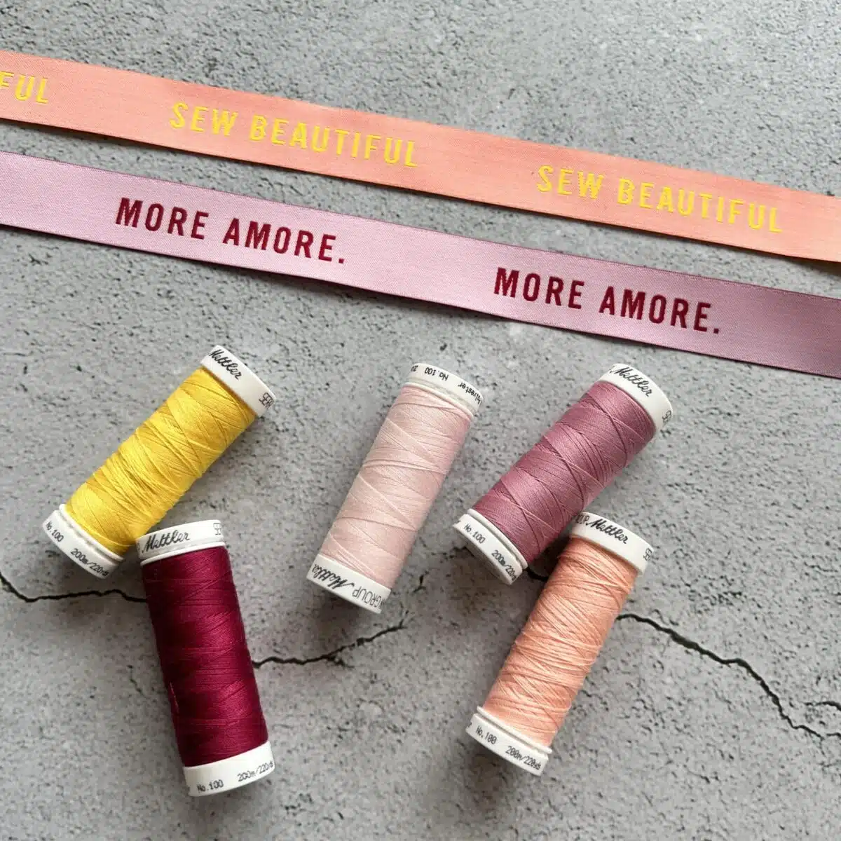 Webband: MORE AMORE