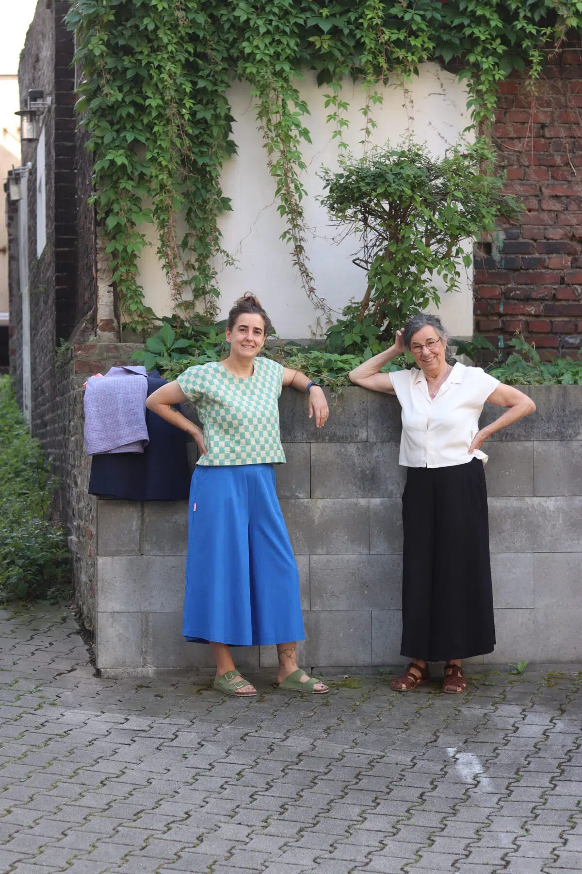 Schnittmuster Hosenrock nähen – Hosenrock Marianna von Elsbeth und ich Blau und Schwarz